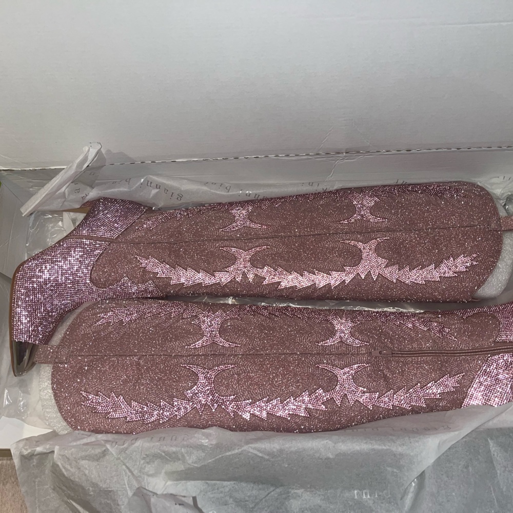 Gianni Bini Sugar Rose Katyannatwo Boots